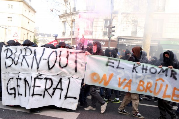 2016-04-05_paris_boulevarddiderot-burnout-b5dd2